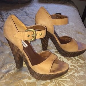 Steve Madden suede camel strappy heels